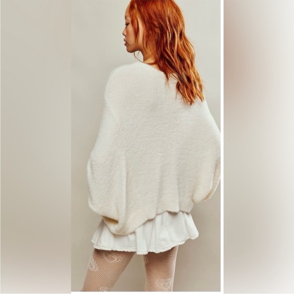 Free People One Wyatt Sela Fuzzy Eyelash Cardigan Sweater Ivory White - Picture 3 of 13